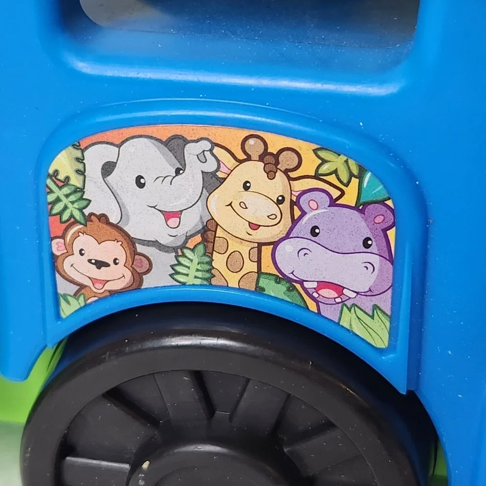 Fisher Price Little People Zoo Train Wagon 3 Figures Music Sounds‎ See Video